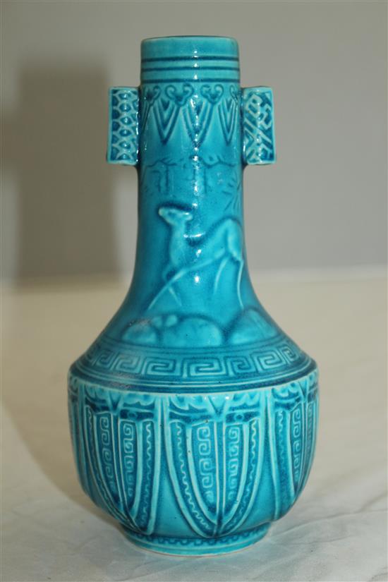 A Chinese turquoise glazed arrow vase, hu, late 19th / early 20th century 17cm